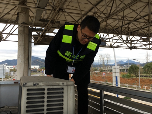 FA398ABEB2E5A63718F1EB40EC7ECF5E_副本.jpg